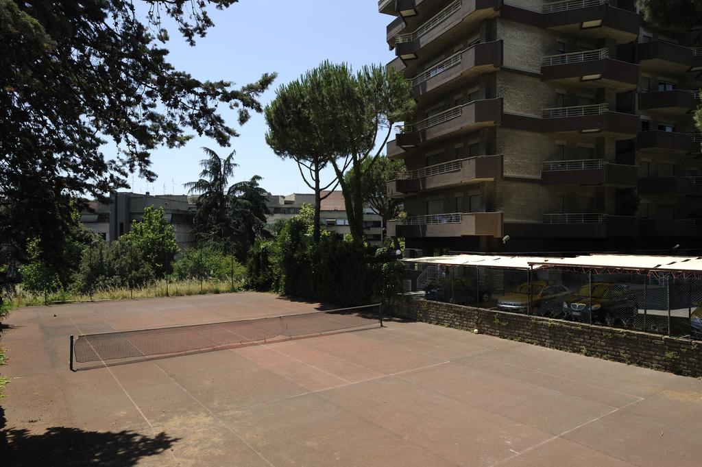 Residence Parco Salario Рим Экстерьер фото